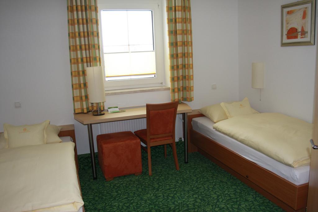 Hotel Sonnenhof Timelkam Экстерьер фото